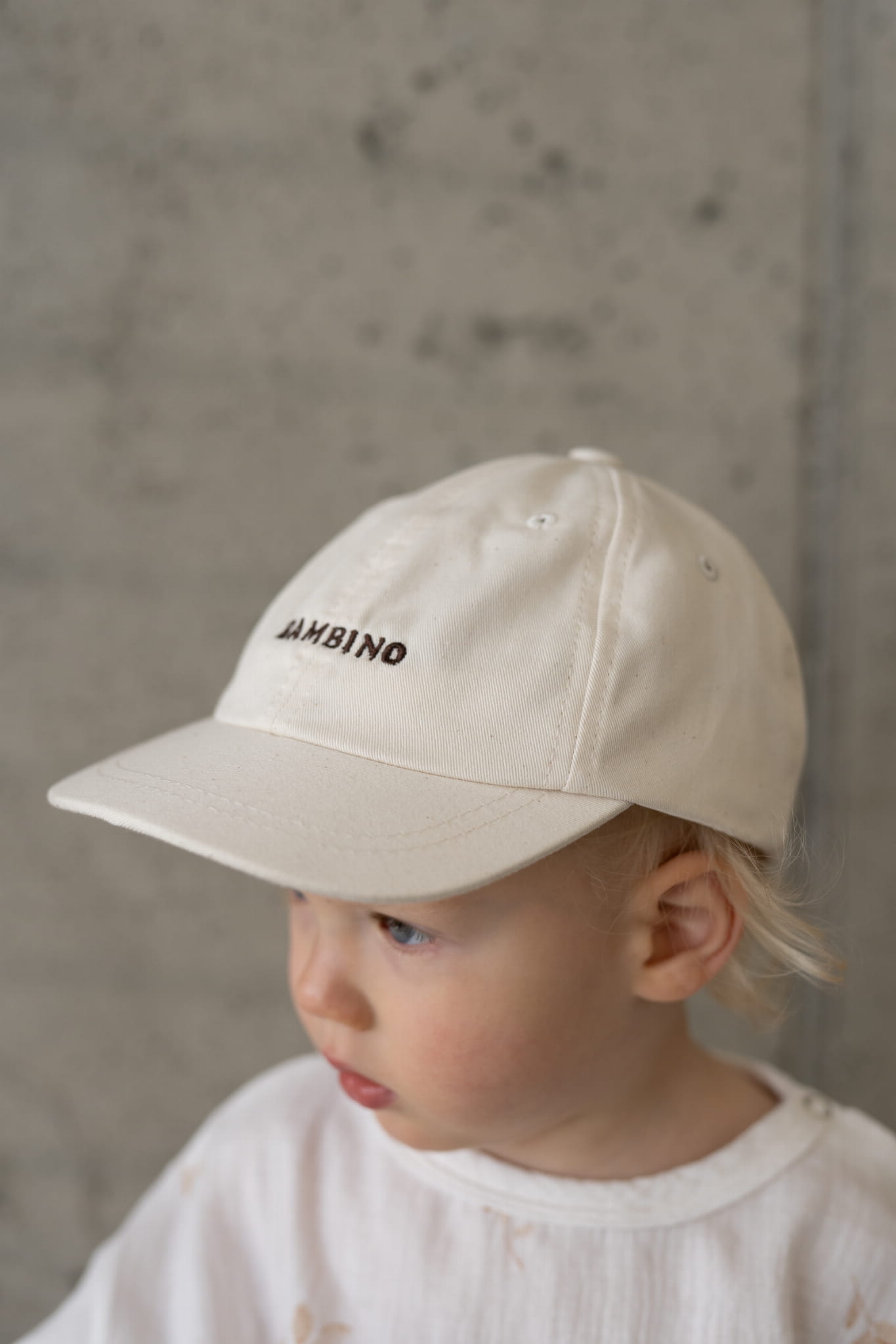 Czapka z daszkiem BAMBINO