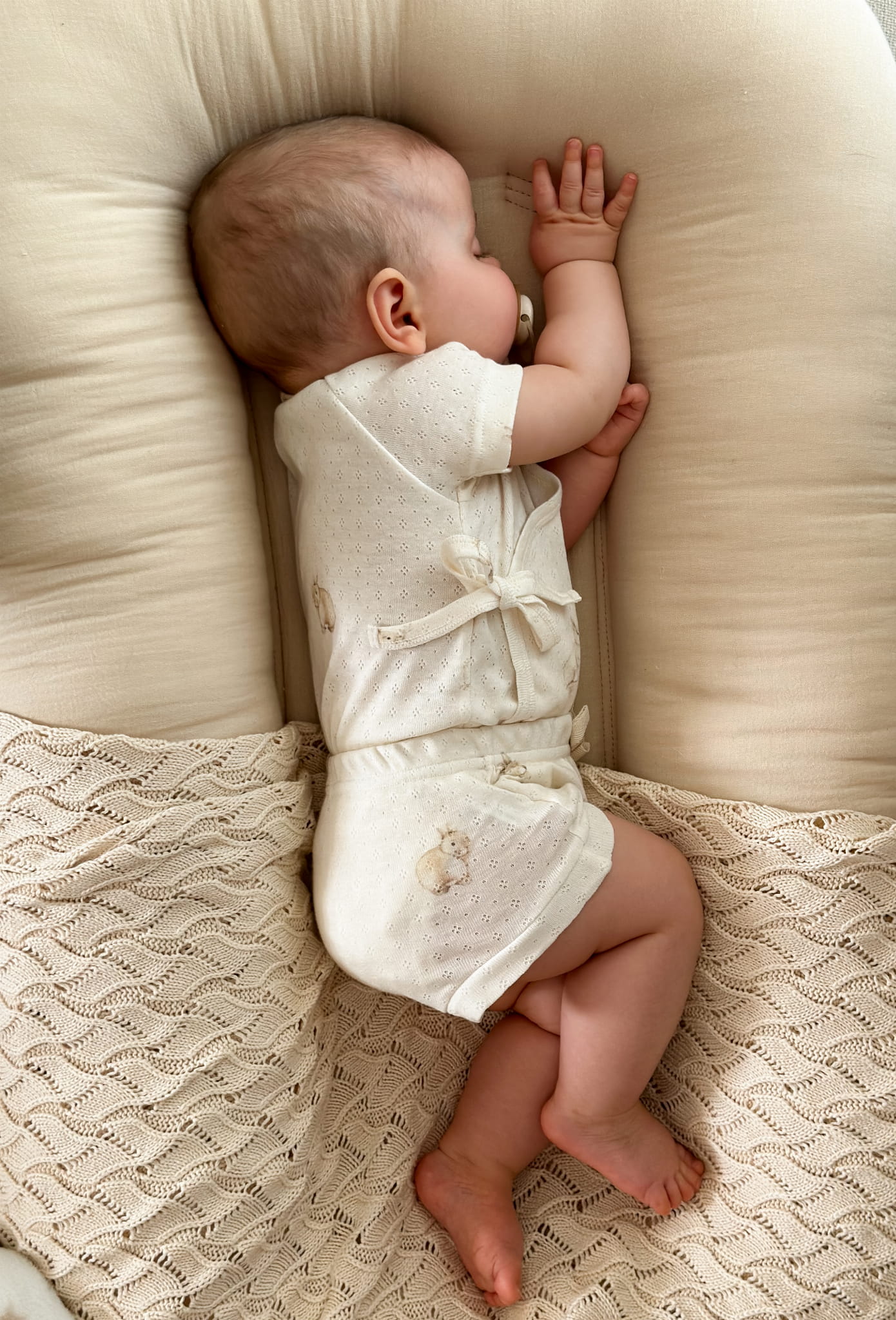 Shorts mit Lochmuster RABBIT