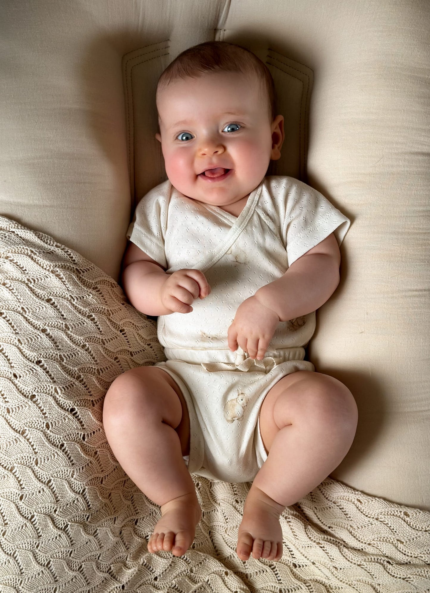 Shorts mit Lochmuster RABBIT