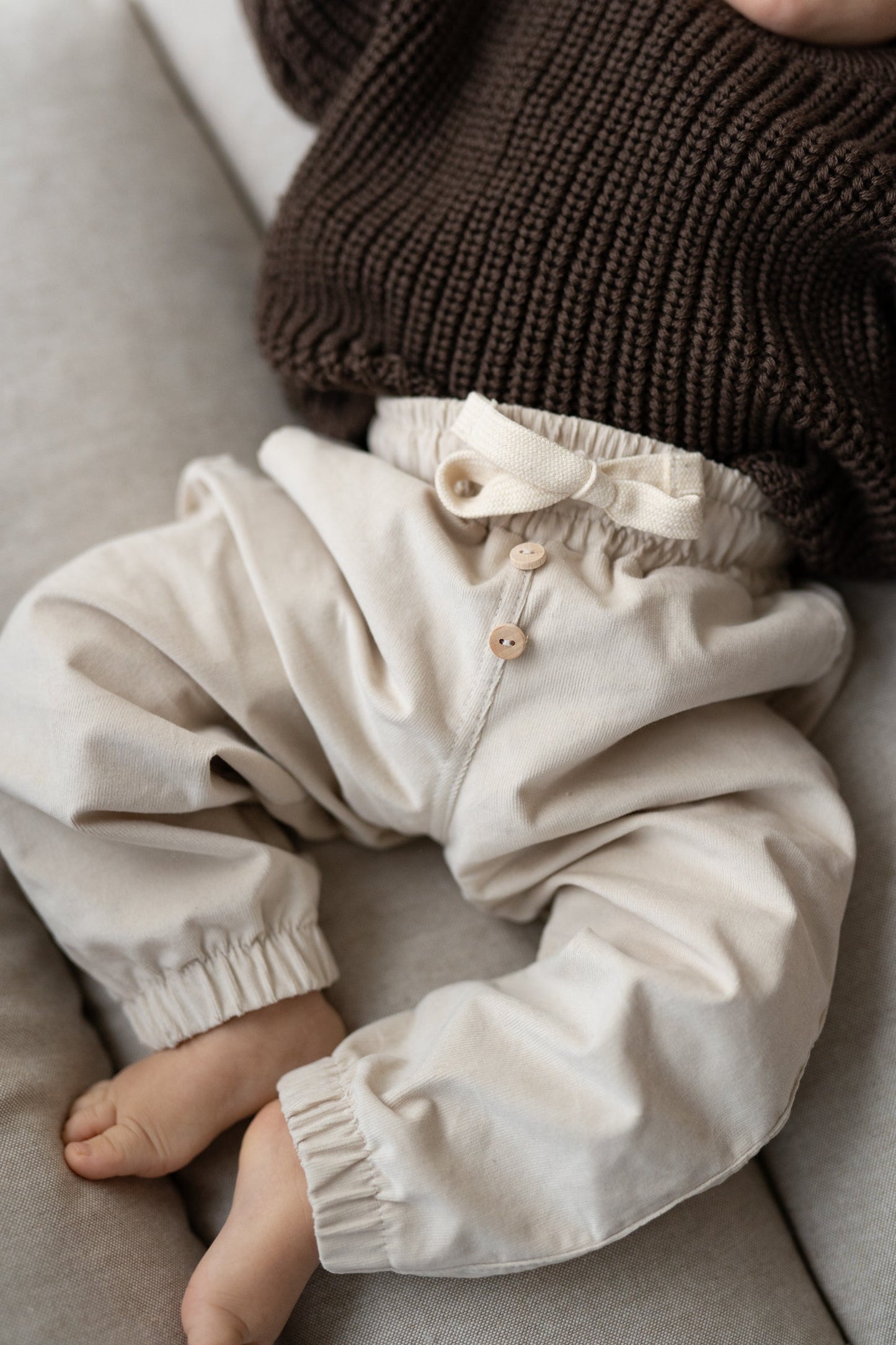 Spodnie sztruksowe JASNY BEŻ