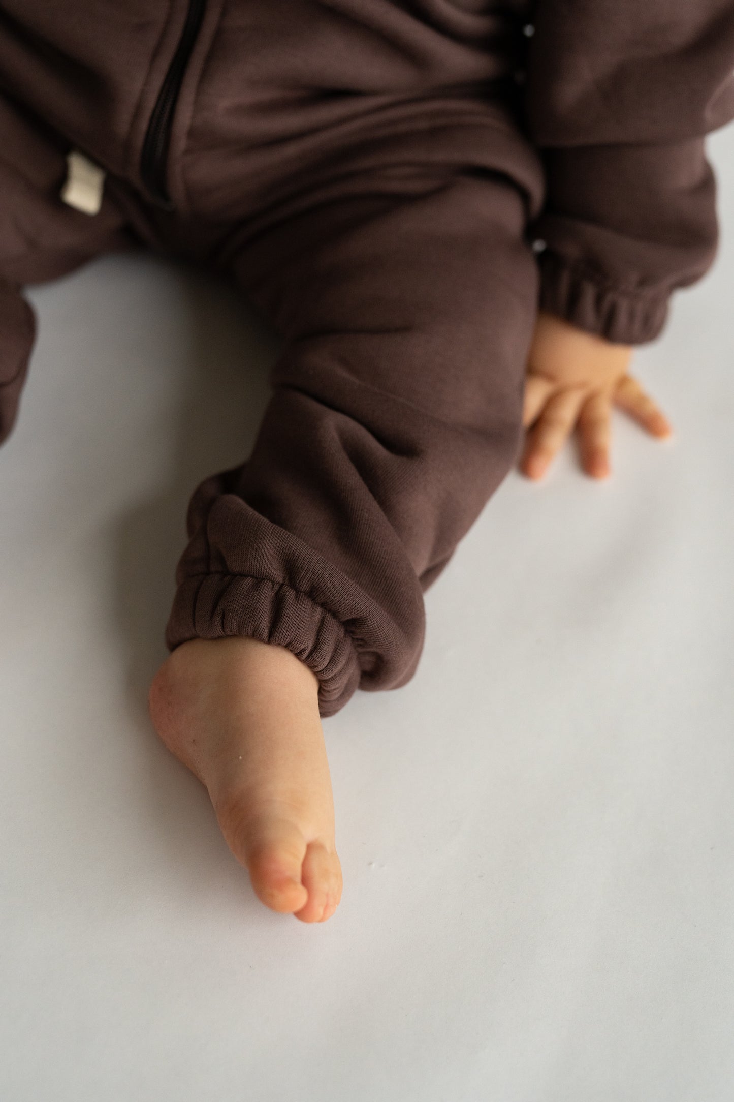 Spodnie dresowe KASZTANOWY