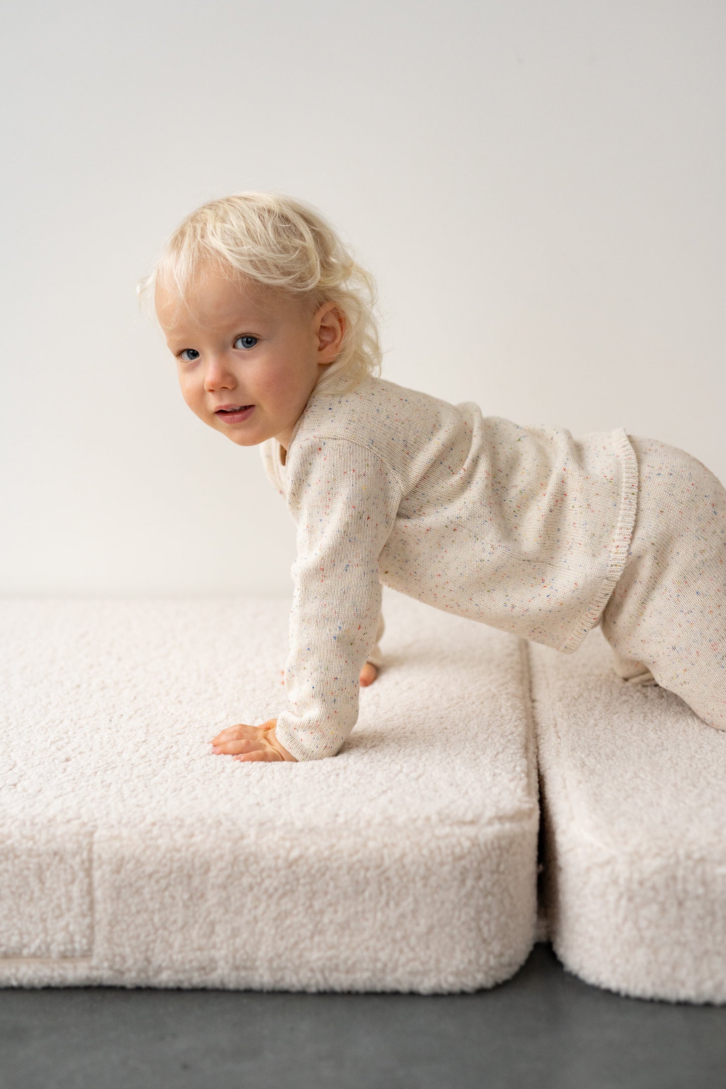 Sweterek dziany MAGIC