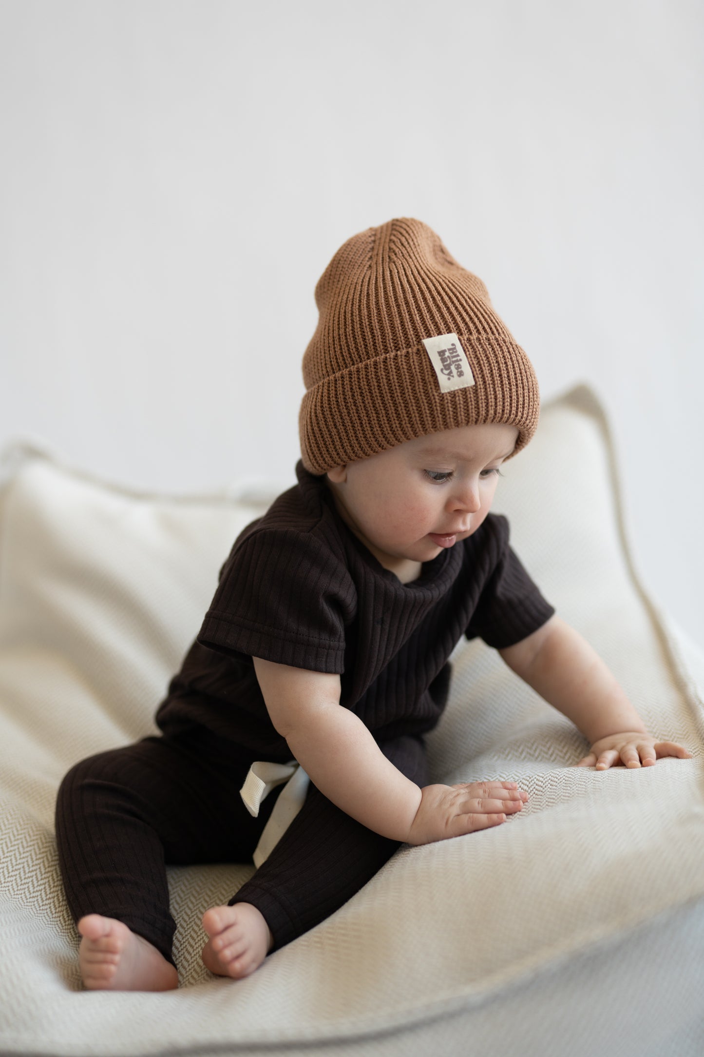 T-shirt DARK CHOCOLATE w kroju klasycznym