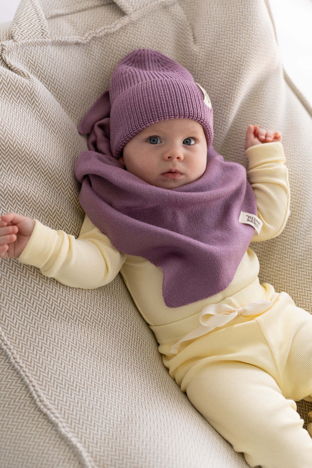 Czapka merino LILA