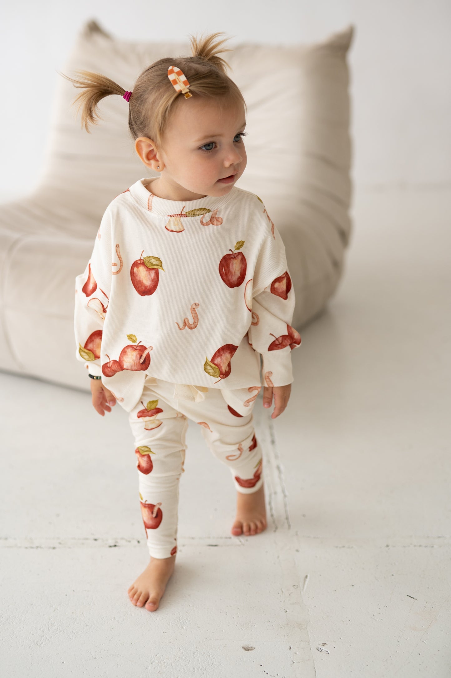 Bluza prążkowana oversize JABŁKA