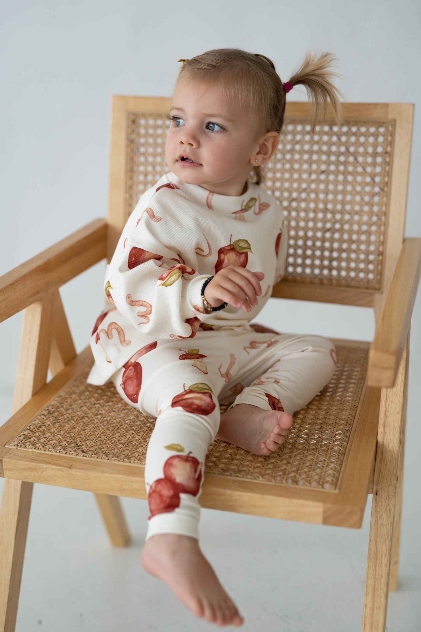 Bluza prążkowana oversize JABŁKA