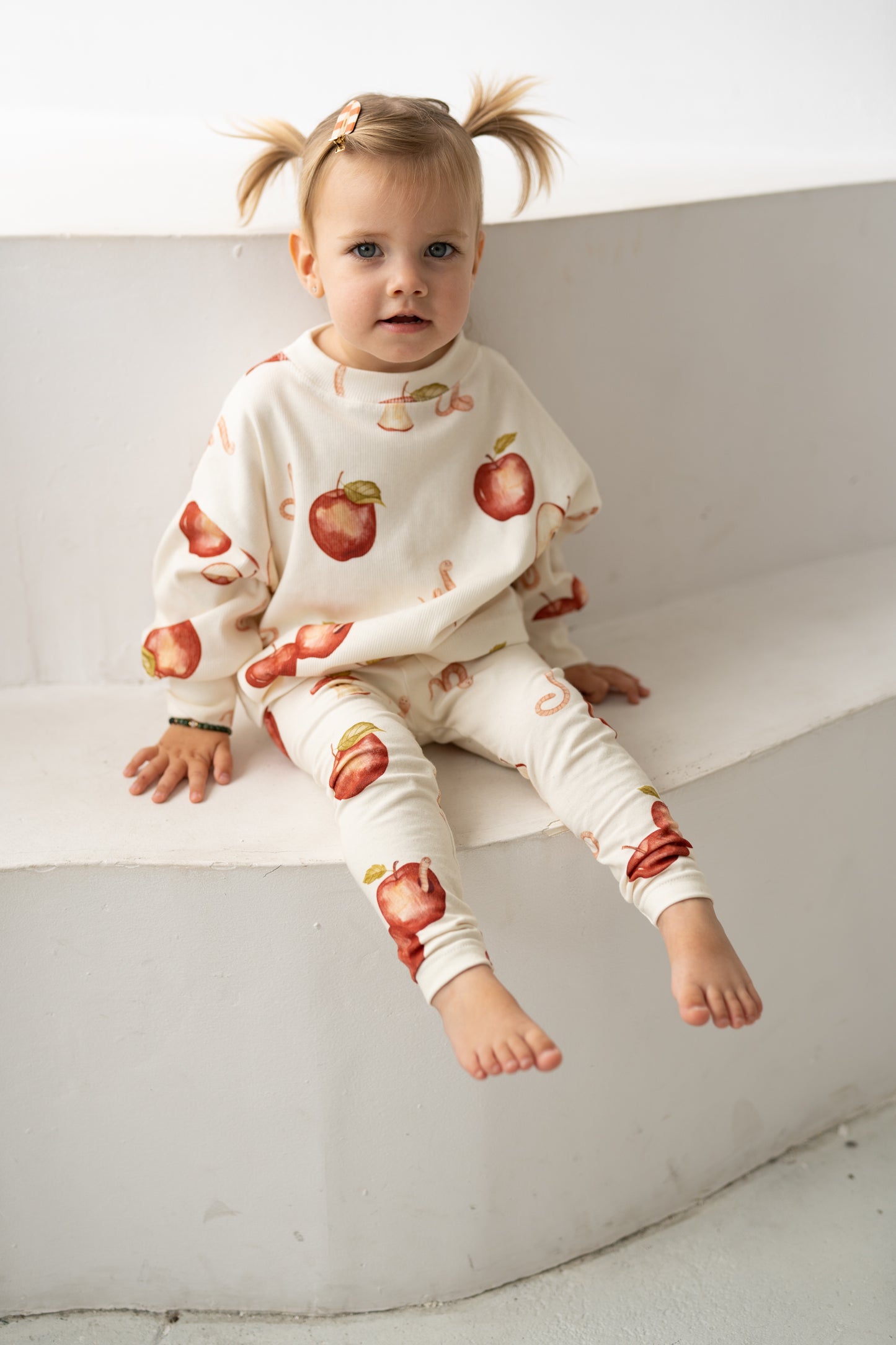 Bluza prążkowana oversize JABŁKA