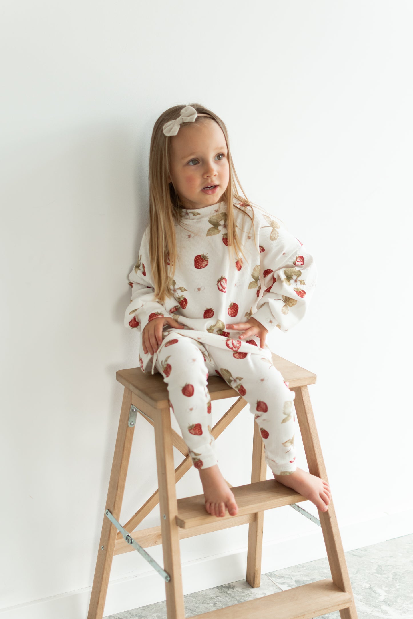 Bluza oversize TRUSKAWKI