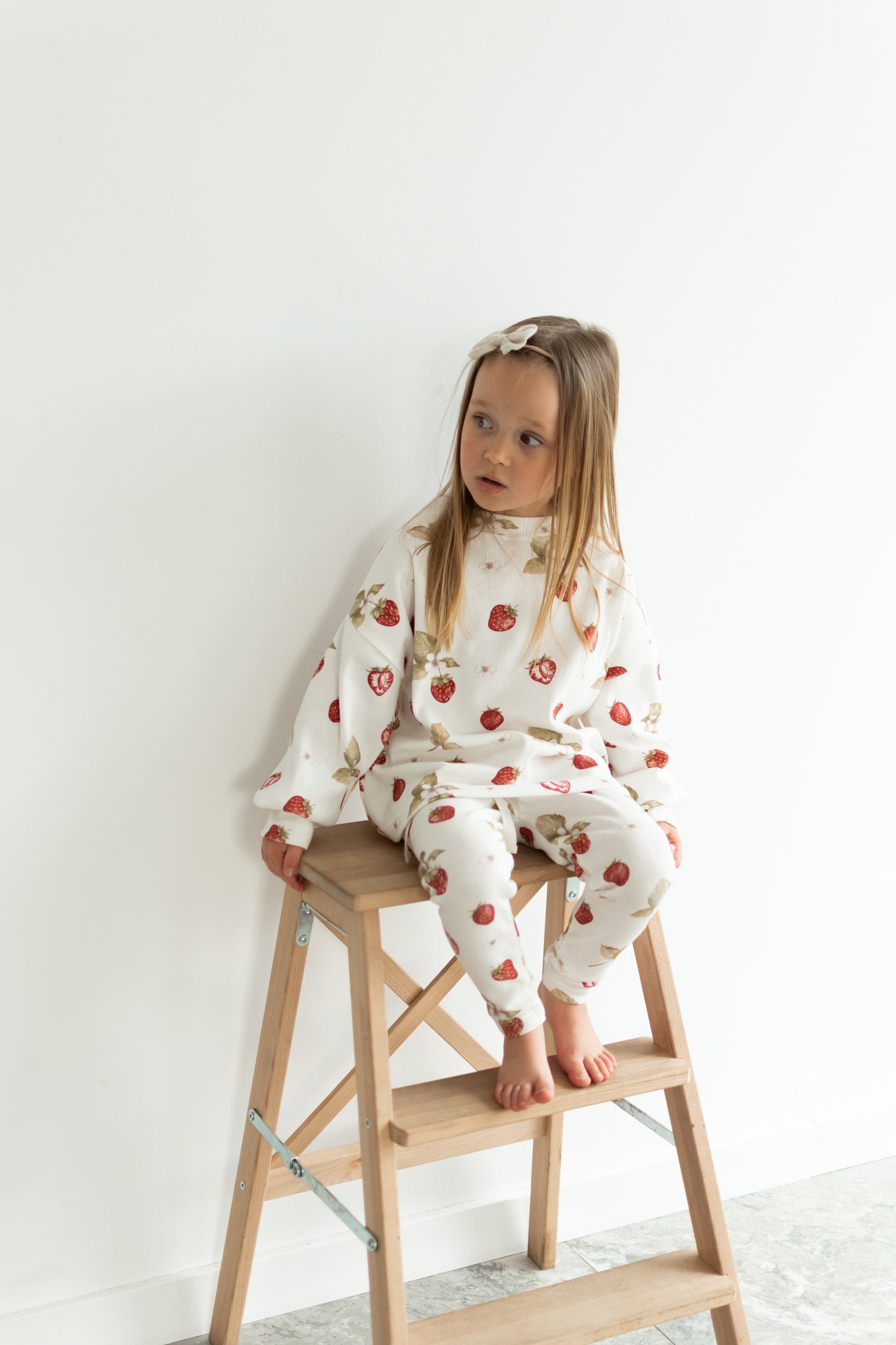 Bluza oversize TRUSKAWKI