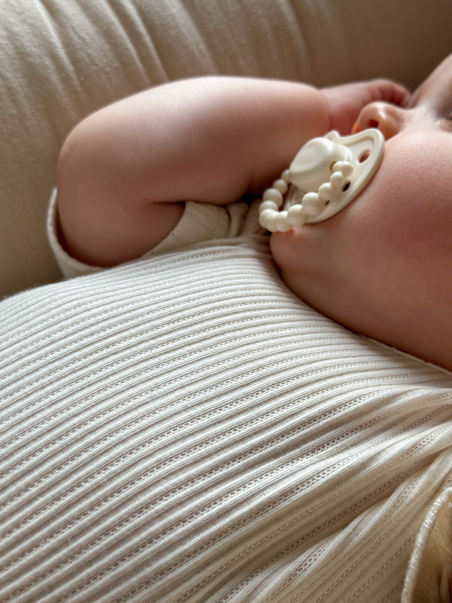 Body rosnące ażurek CREAM