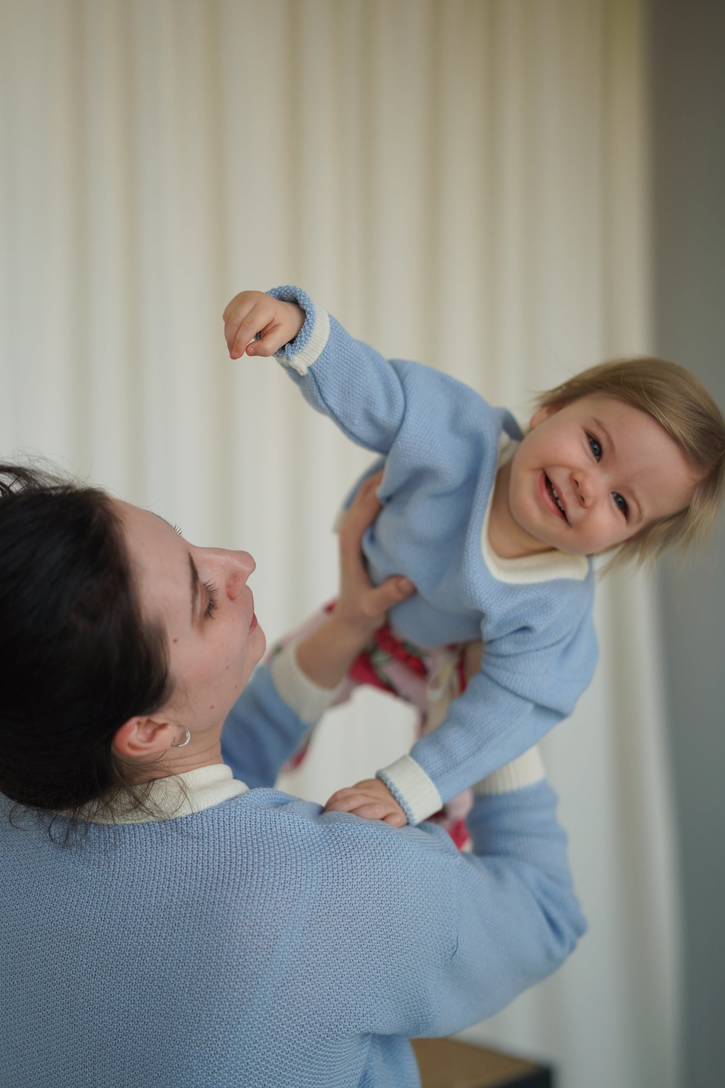 Kanariengelber Merinopullover