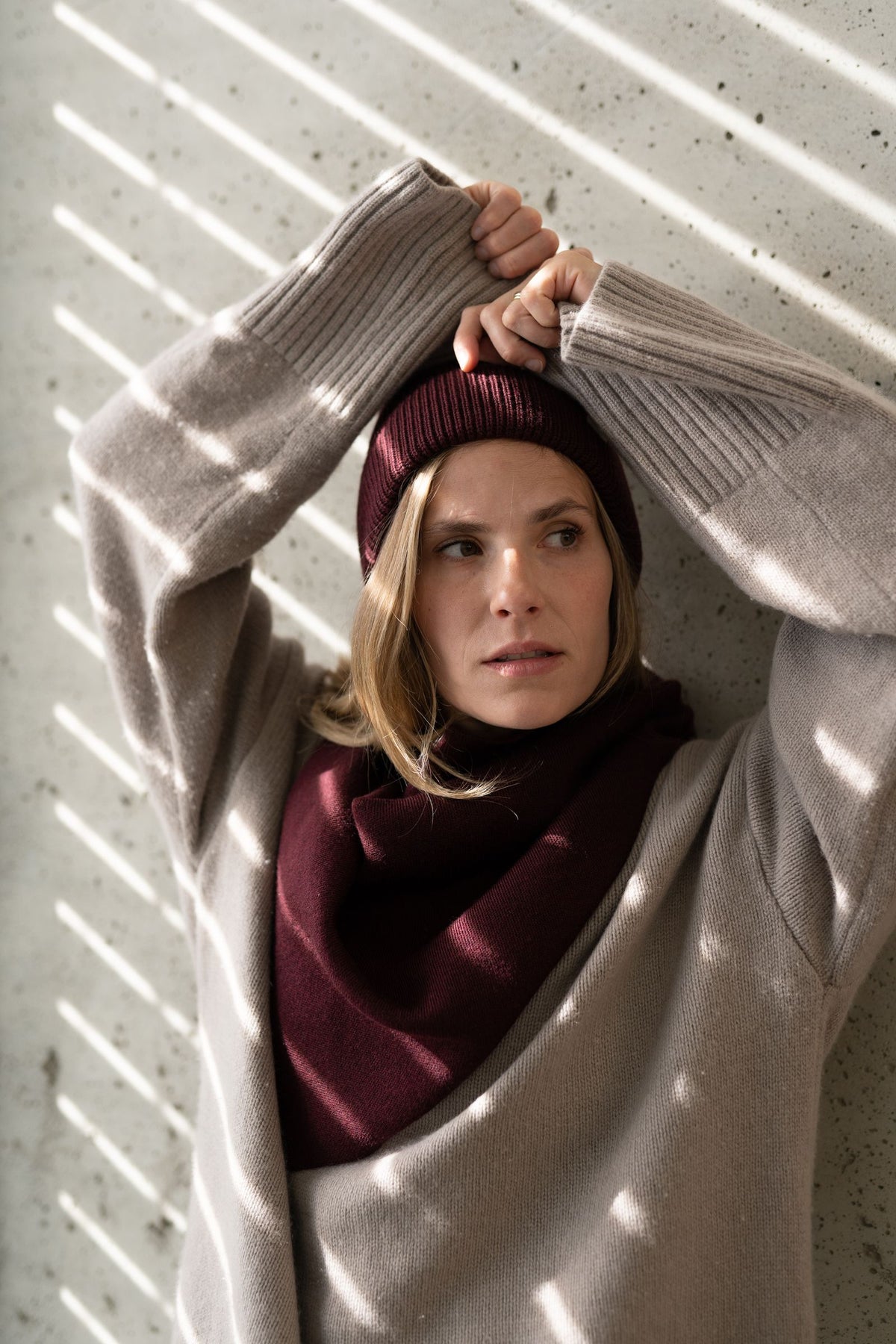 Czapka merino MERLOT MAMA