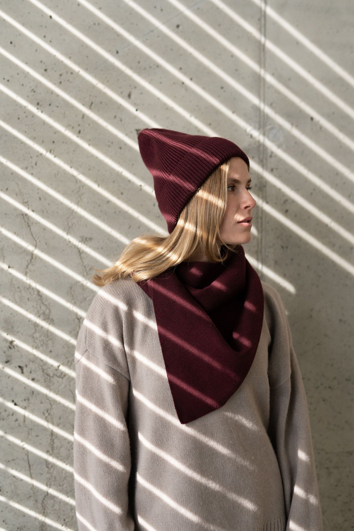 Czapka merino MERLOT MAMA