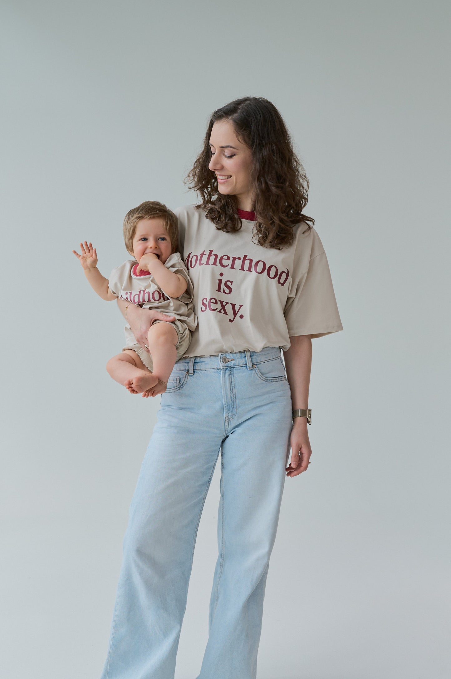 T-shirt MOTHERHOOD
