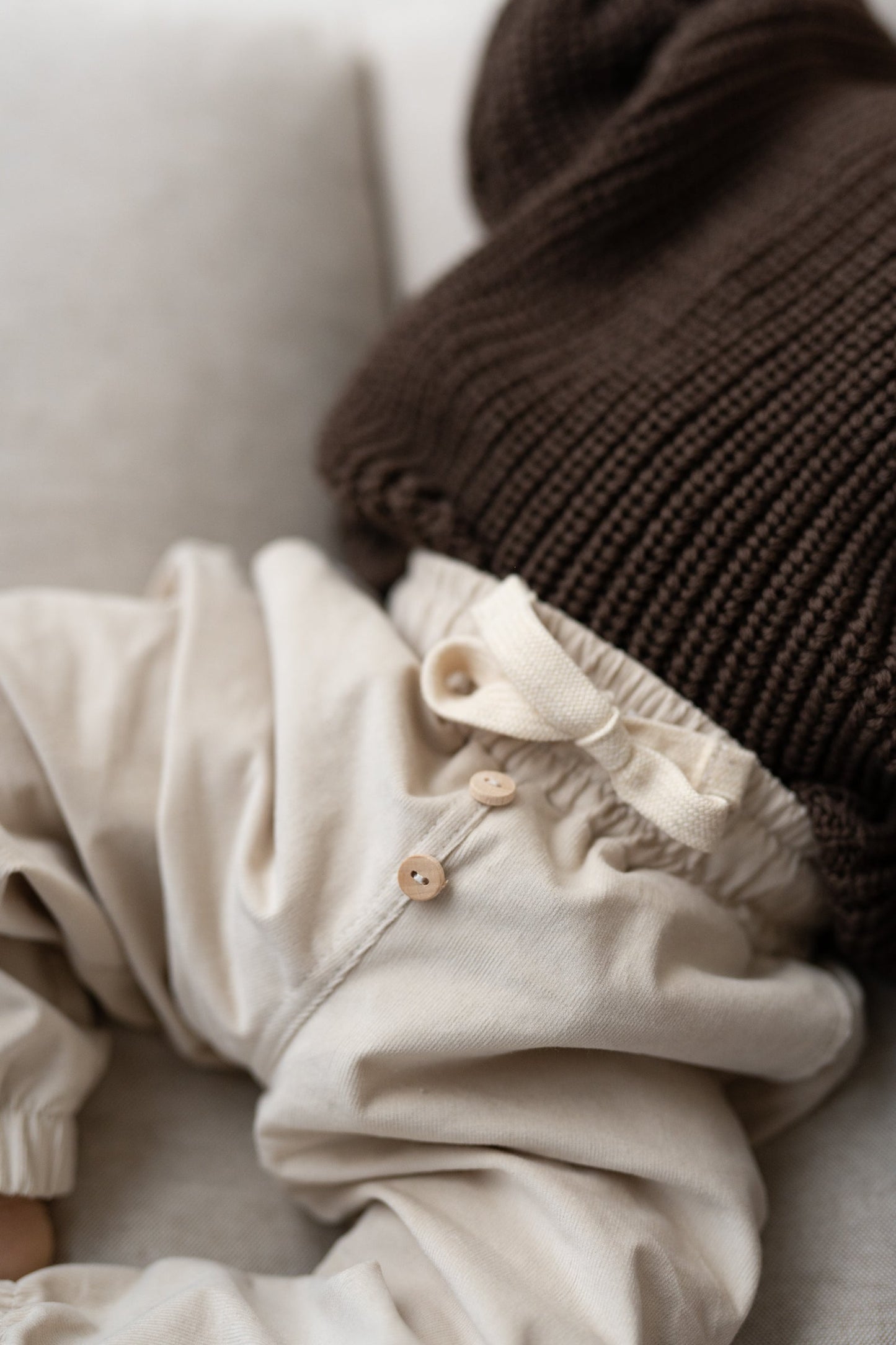 Spodnie sztruksowe JASNY BEŻ