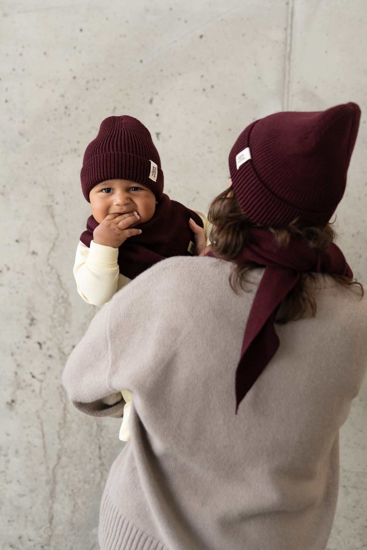 Czapka merino MERLOT MAMA