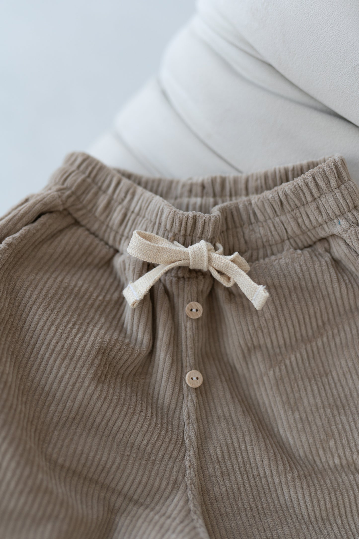 Spodnie sztruksowe OATMEAL w stylu loose fit