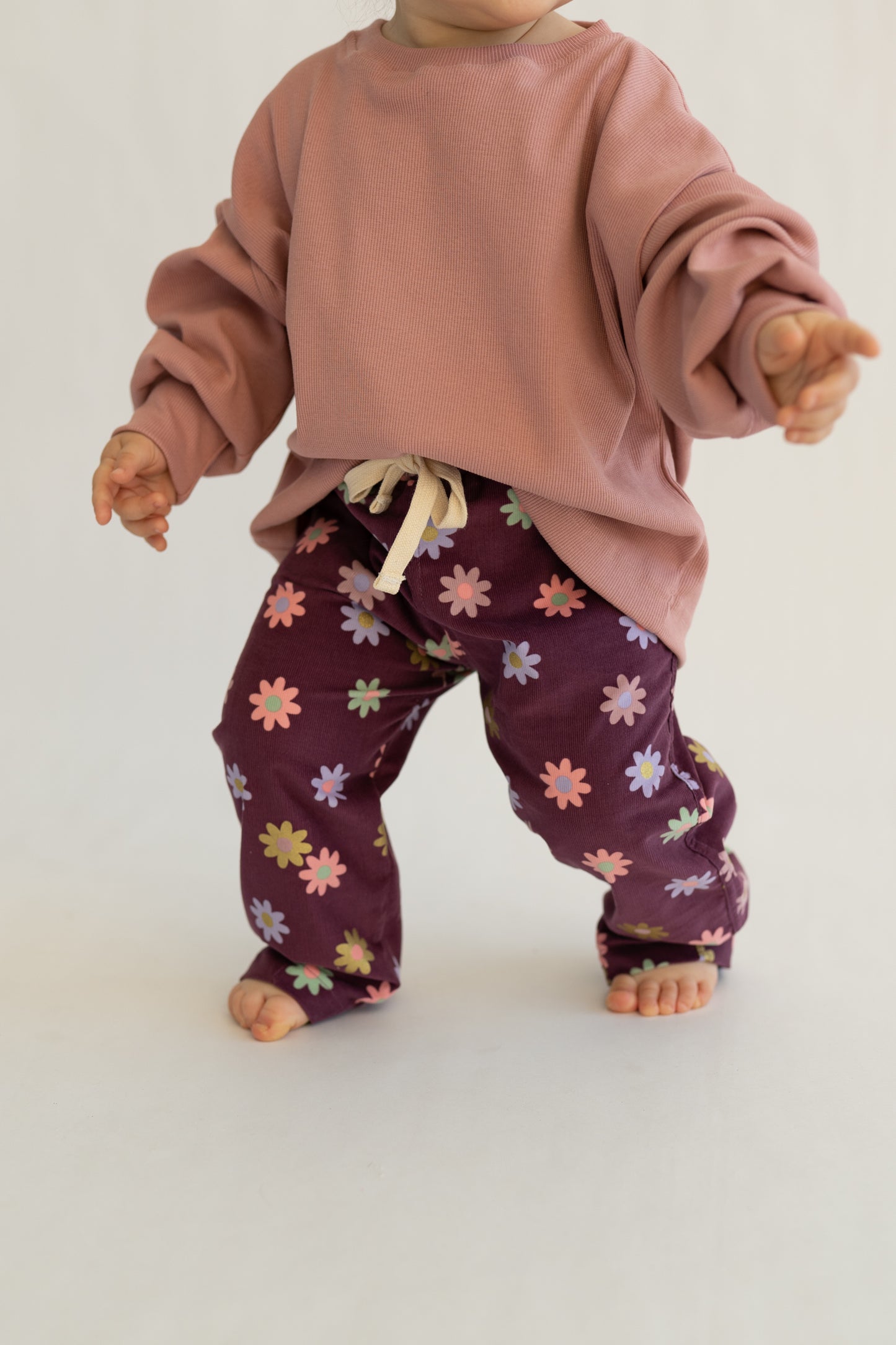 Spodnie sztruksowe Floral Plum w stylu baggy