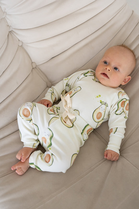 Body rosnące AVOCADO