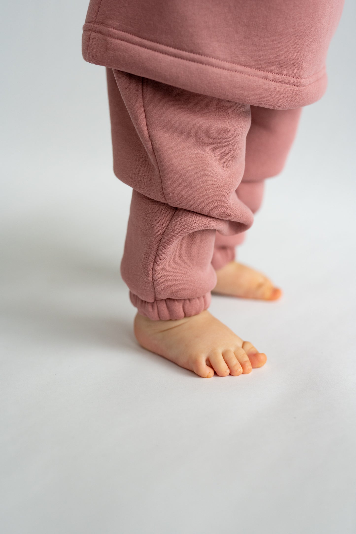 Spodnie dresowe MAUVE