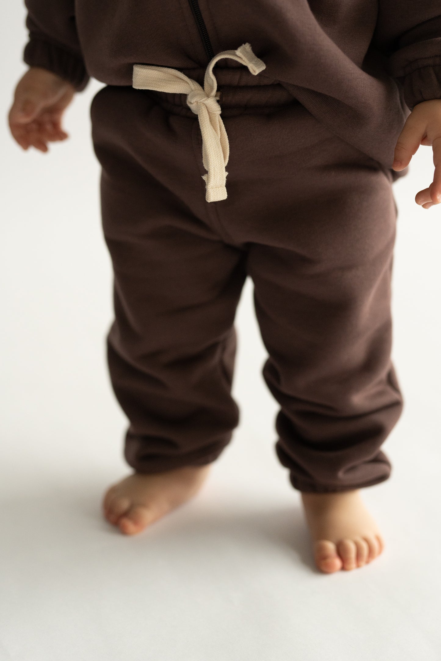 Spodnie dresowe KASZTANOWY