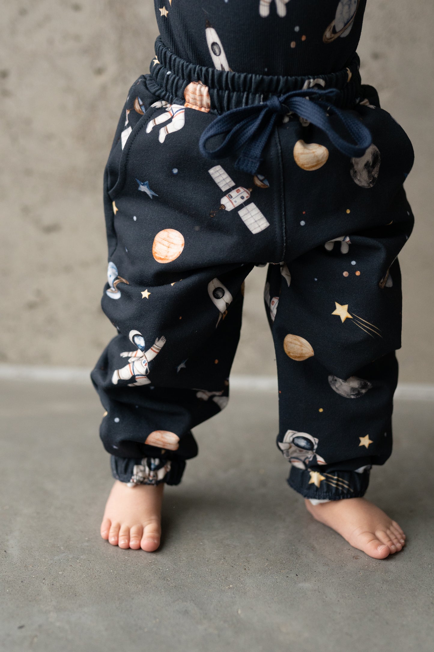 Spodnie dresowe KOSMOS