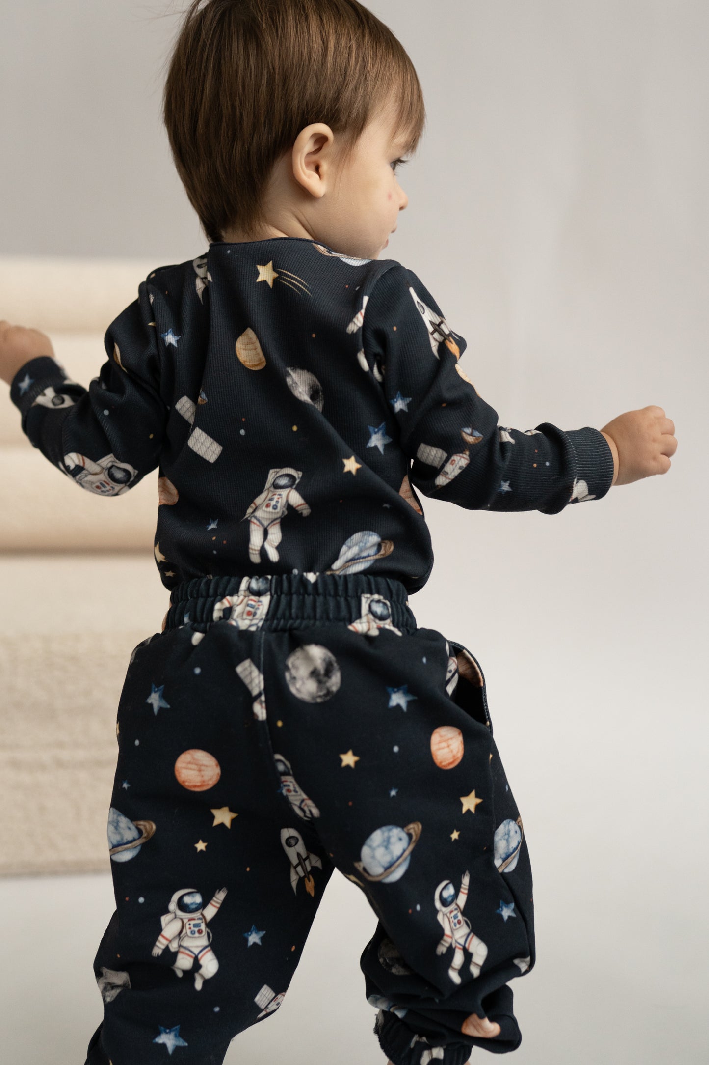 Spodnie dresowe KOSMOS