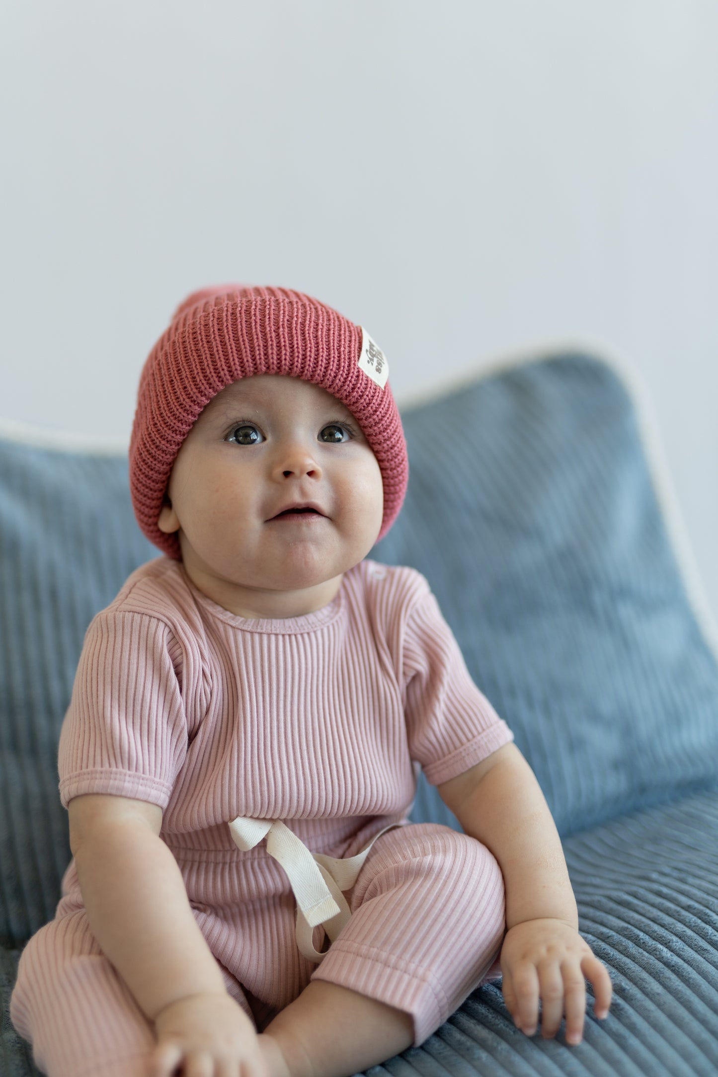 CZAPKA MERINO RASPBERRY