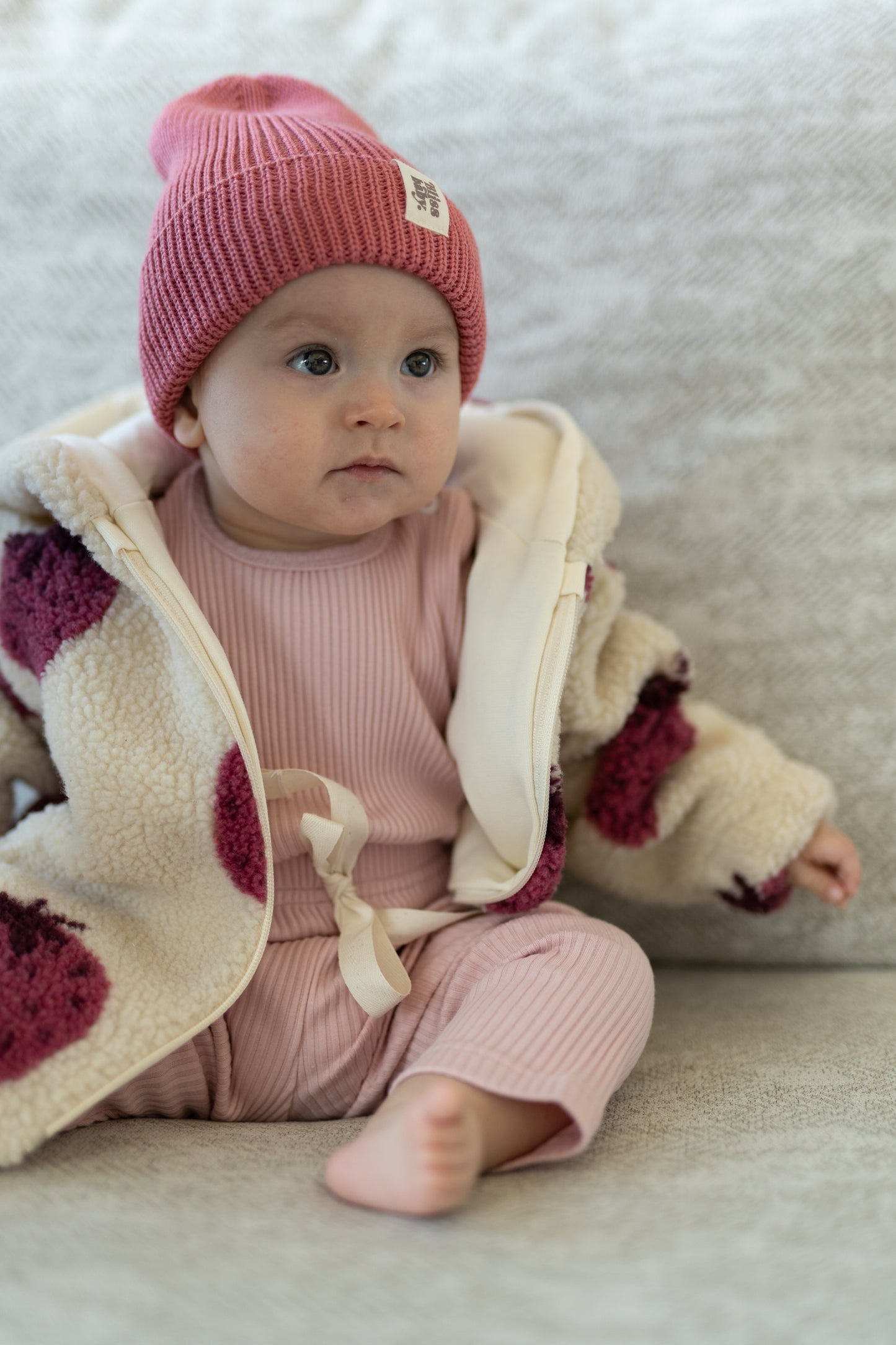 CZAPKA MERINO RASPBERRY