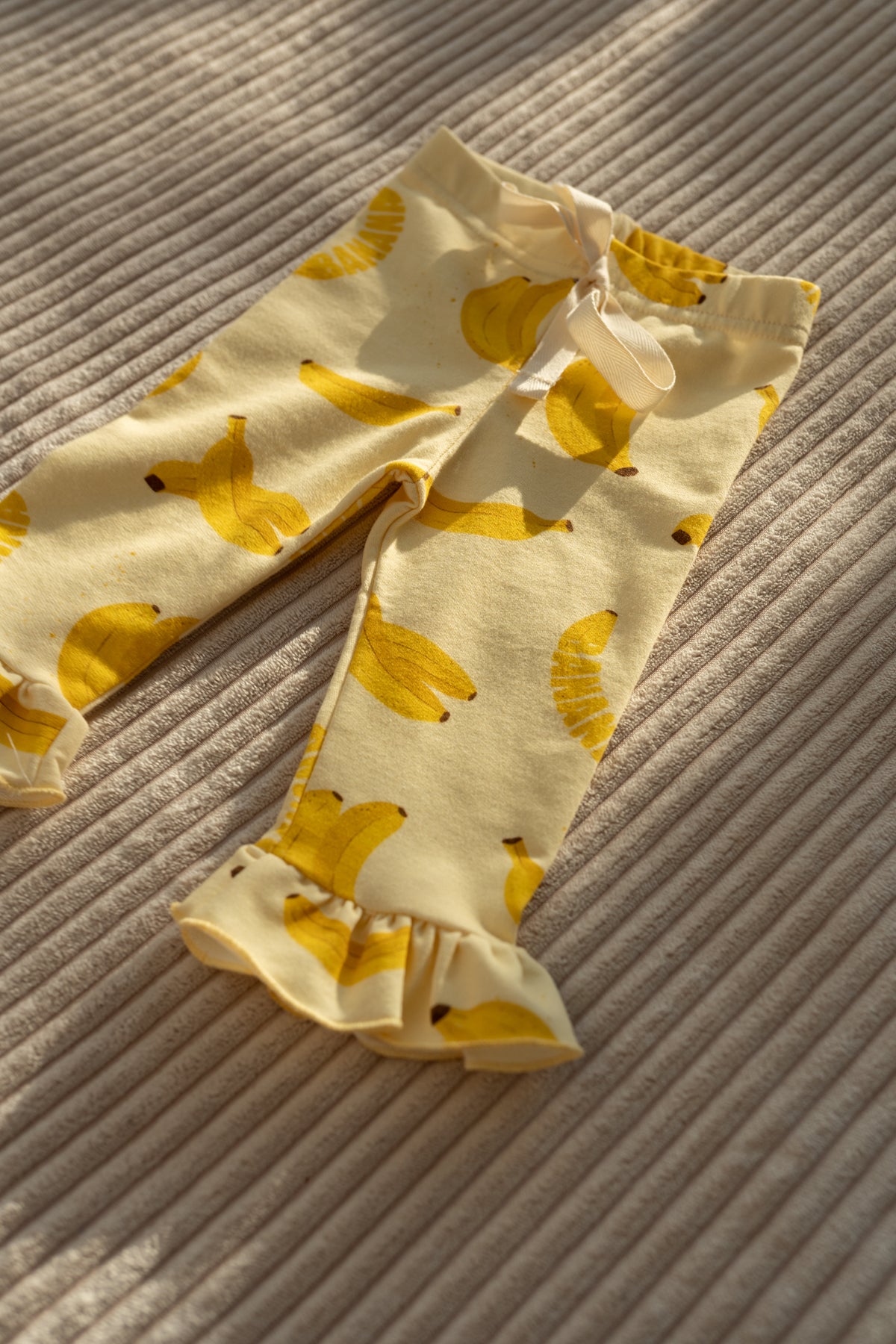 Legginsy z falbanką BANANA