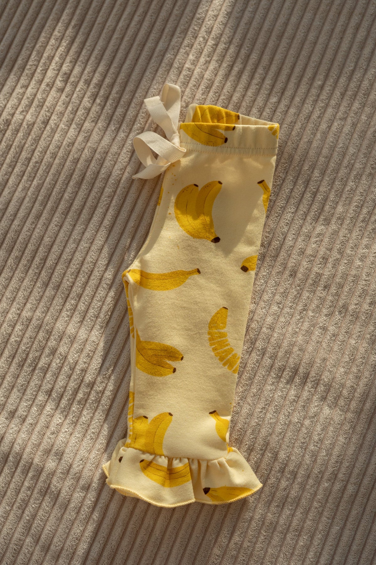 Legginsy z falbanką BANANA