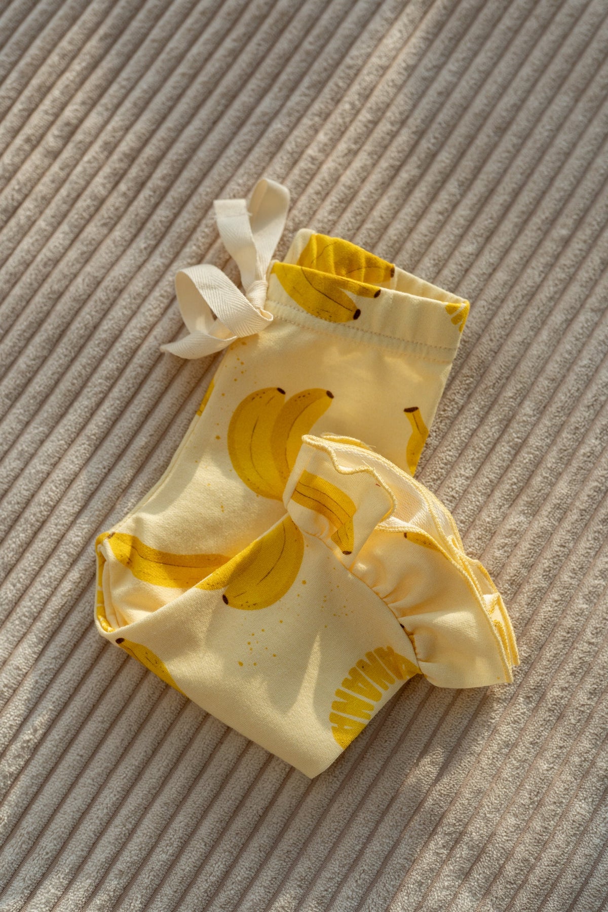 Legginsy z falbanką BANANA