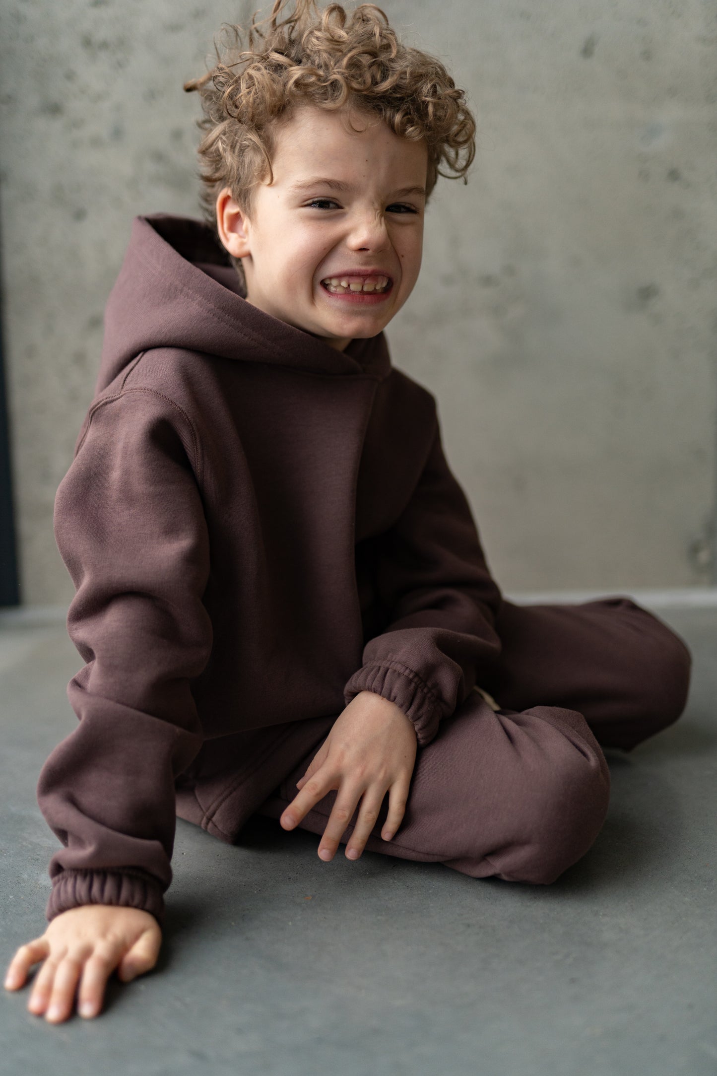 Bluza z kapturem KASZTANOWY