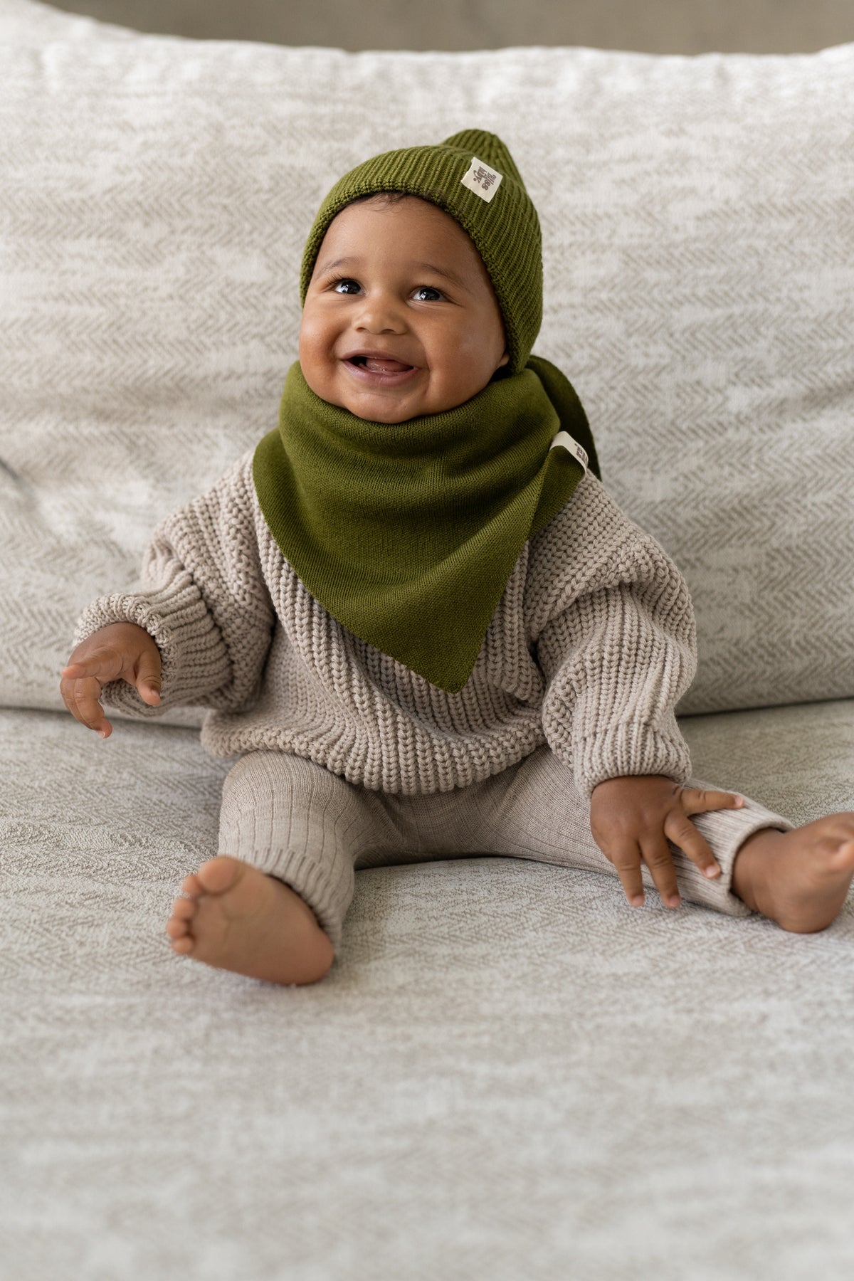Czapka merino OLIVE