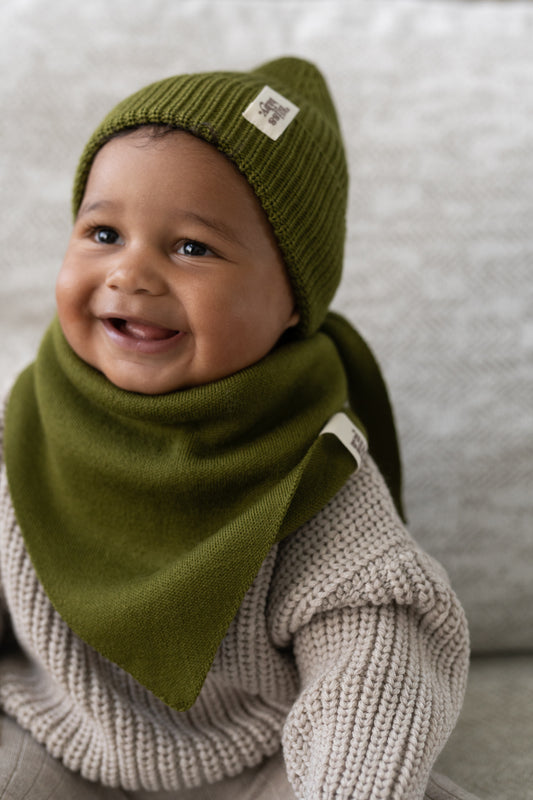 Czapka merino OLIVE