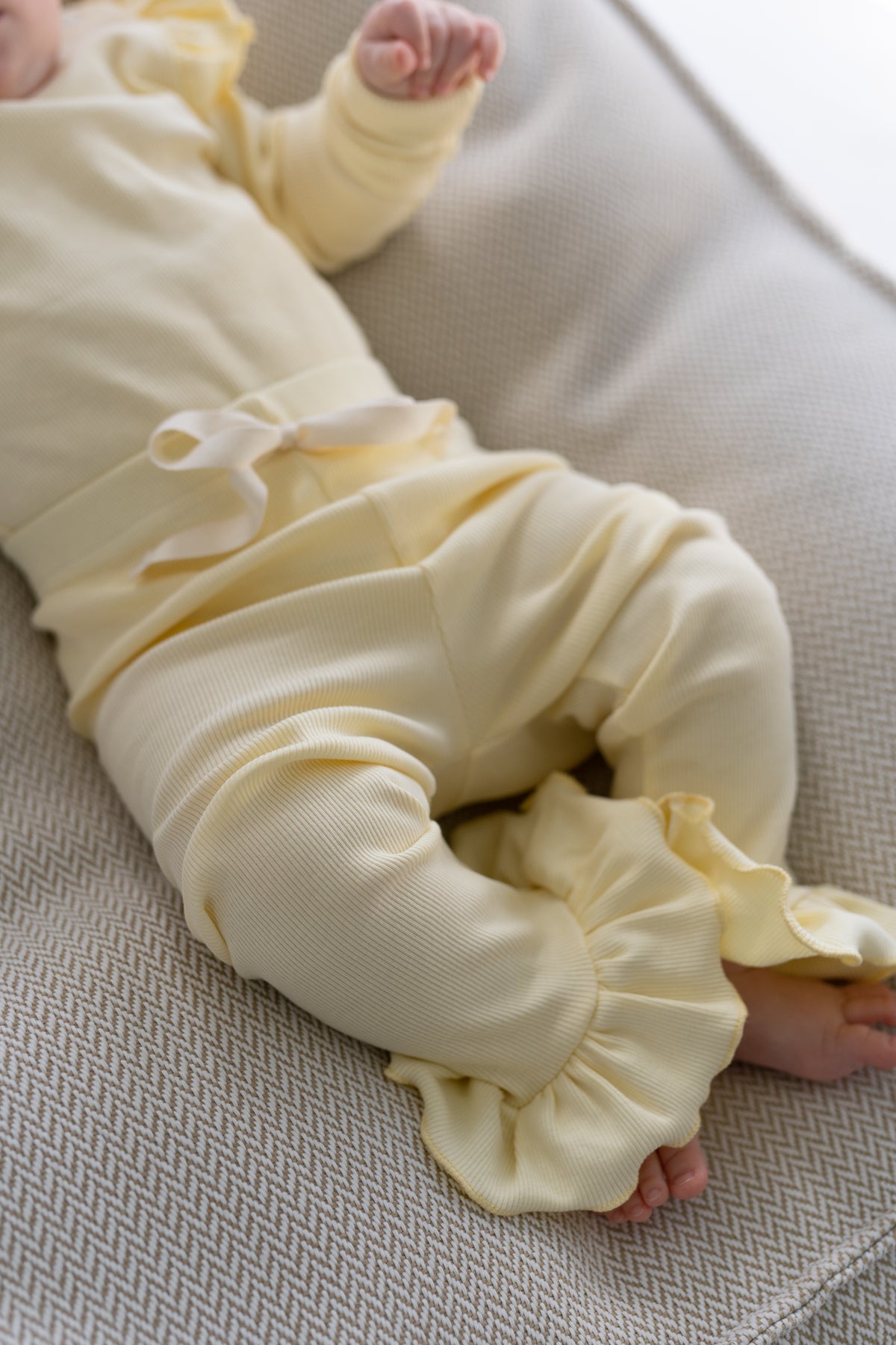 Legginsy z falbanką BUTTER