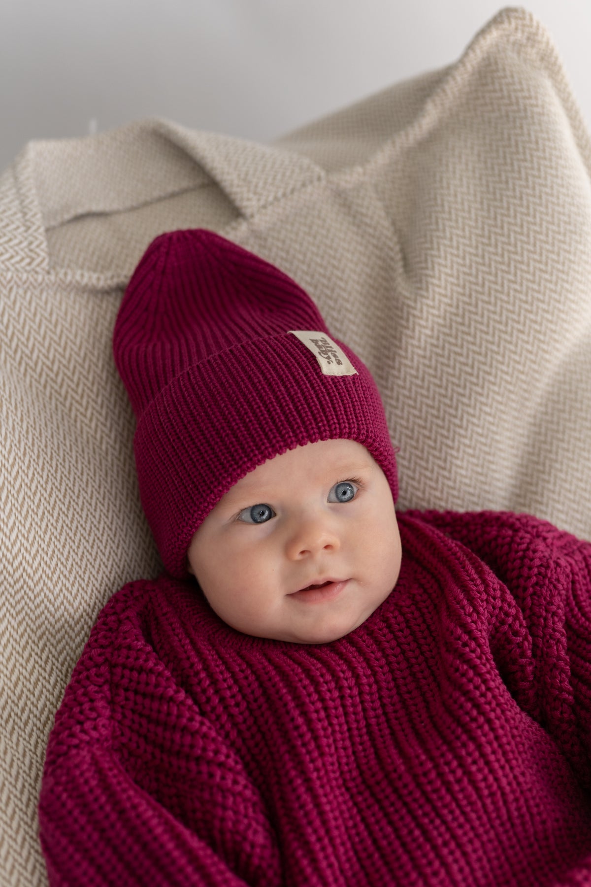 Czapka merino MAGENTA