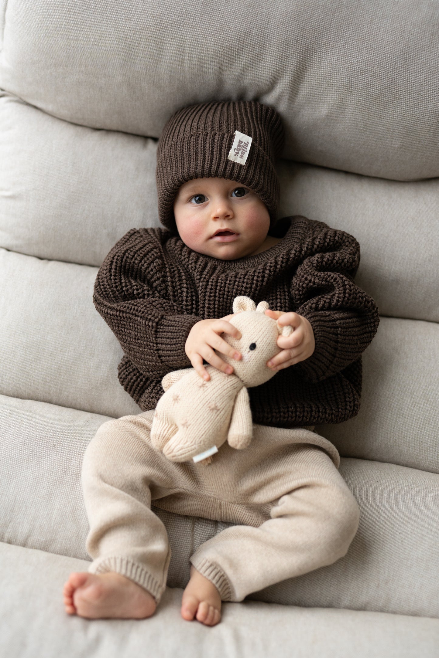 Czapka merino CZEKOLADOWA