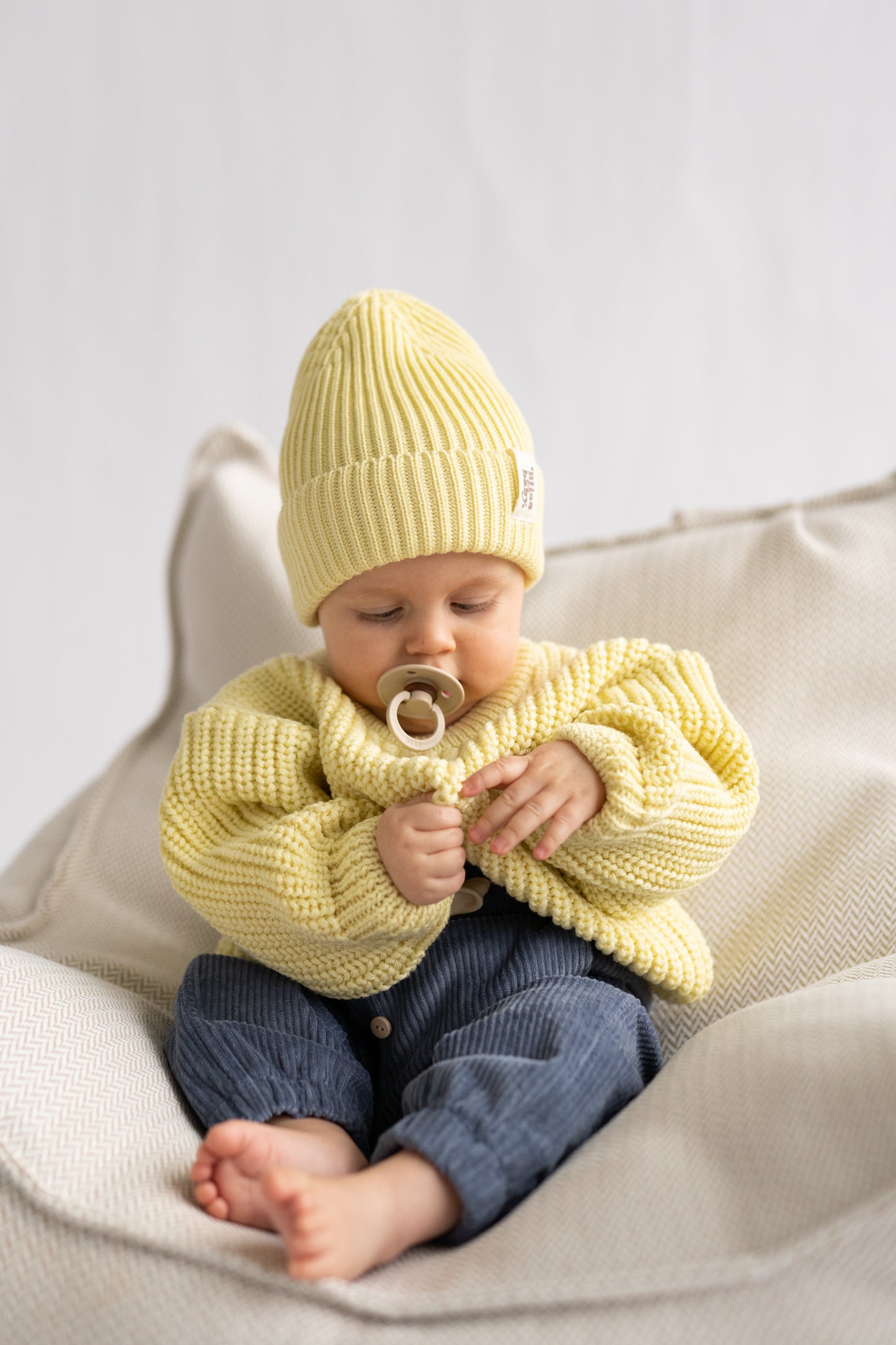 Spodnie sztruksowe NUBE