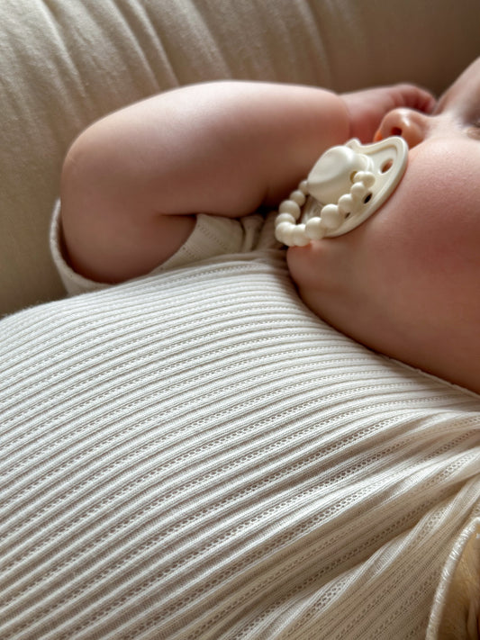 Body rosnące ażurek CREAM